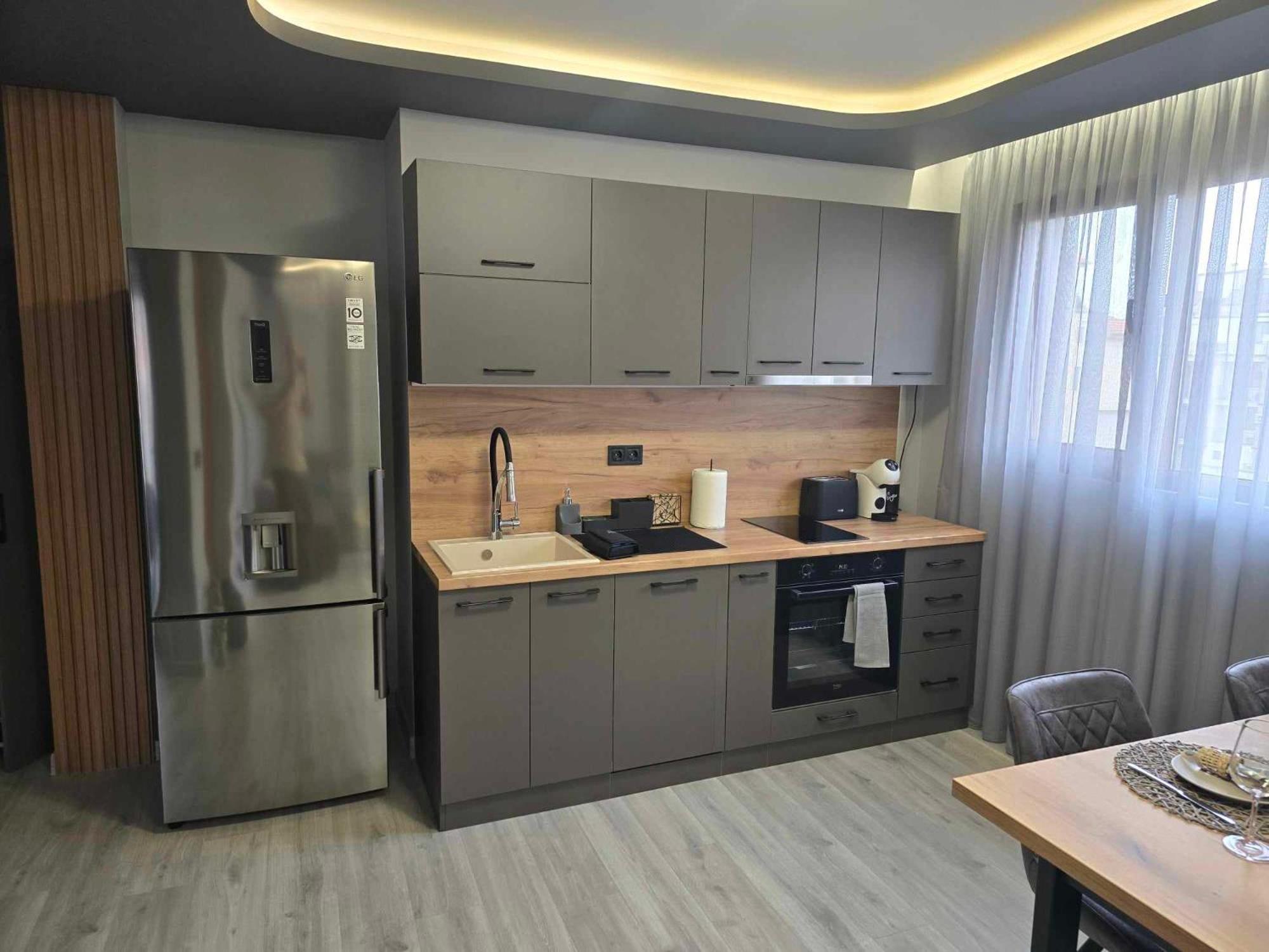 Luxury City Centre Appartment Iva Sliven Esterno foto